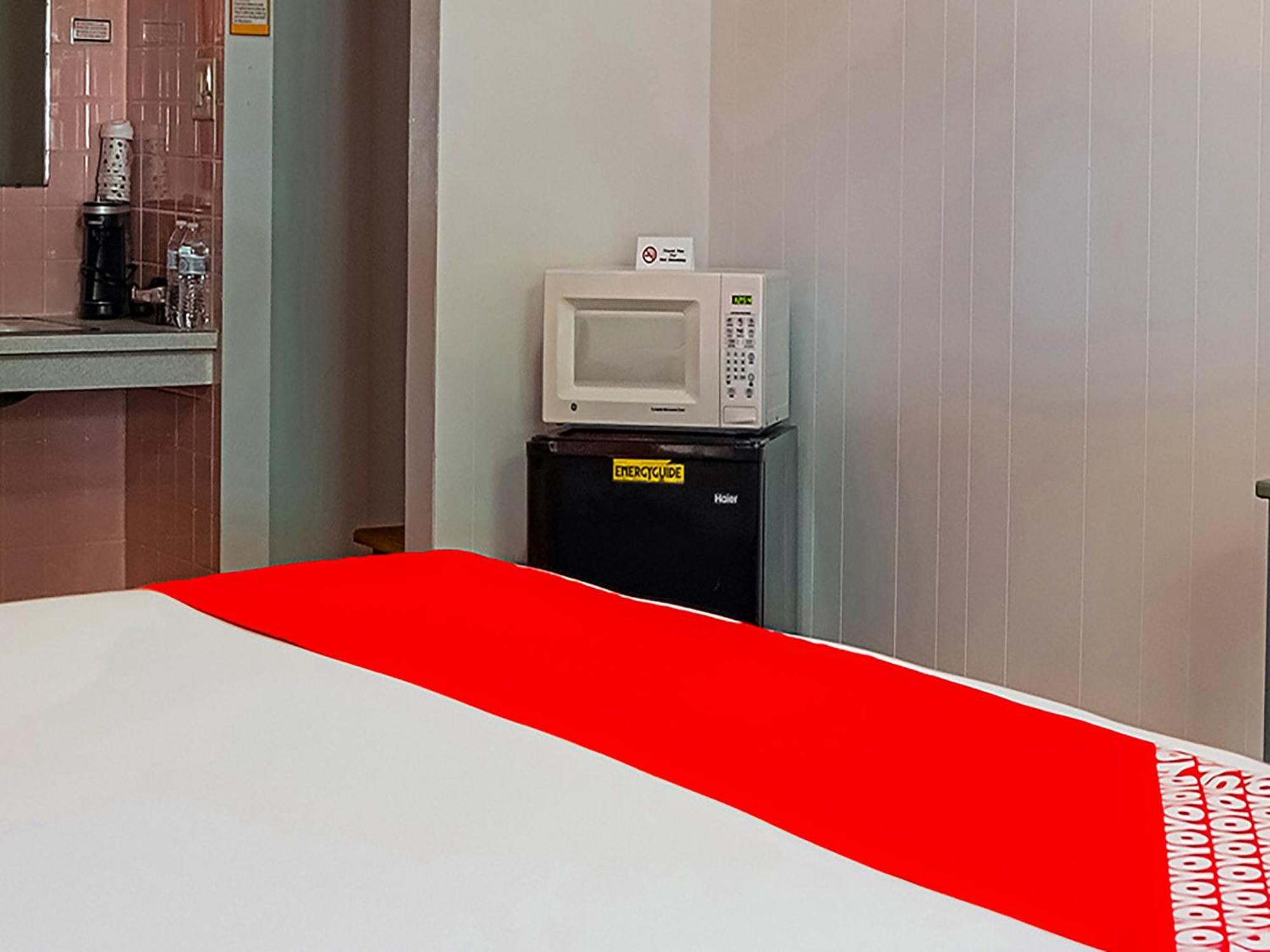Oyo Hotel Lamberton Hwy 14 Zewnętrze zdjęcie